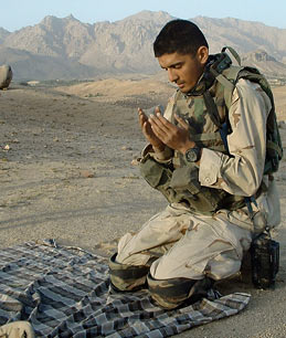 http://www.veteransnewsnow.com/2011/12/01/civil-rights-group-slams-state-reps-call-to-ban-muslims-from-u-s-military/zia-ulahaq-muslim-in-the-u-s-military-honorable-and-strong/